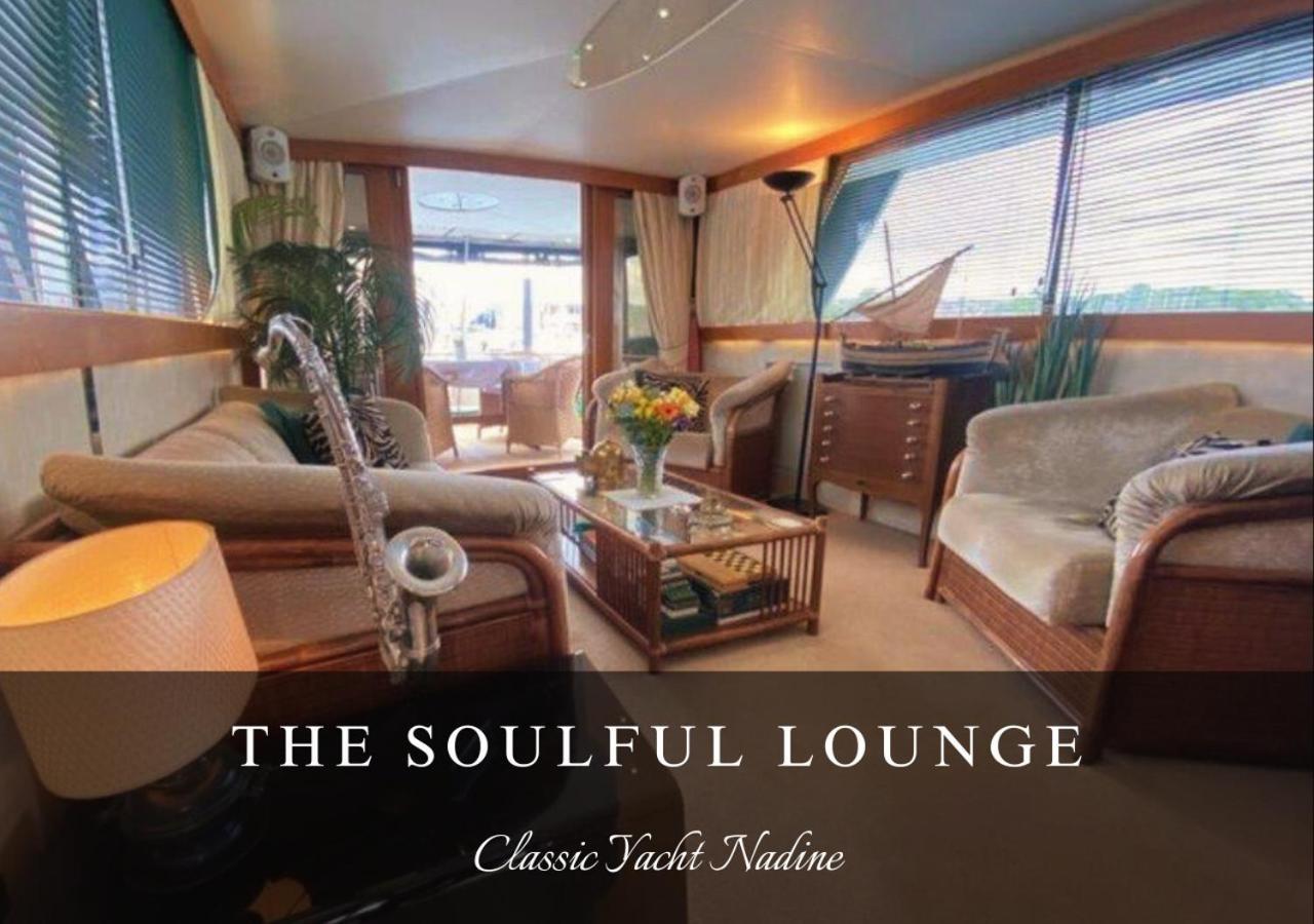 Classic Yacht Nadine In Poole Harbour, Dorset, With A Hot Tub Jacuzzi Exterior foto