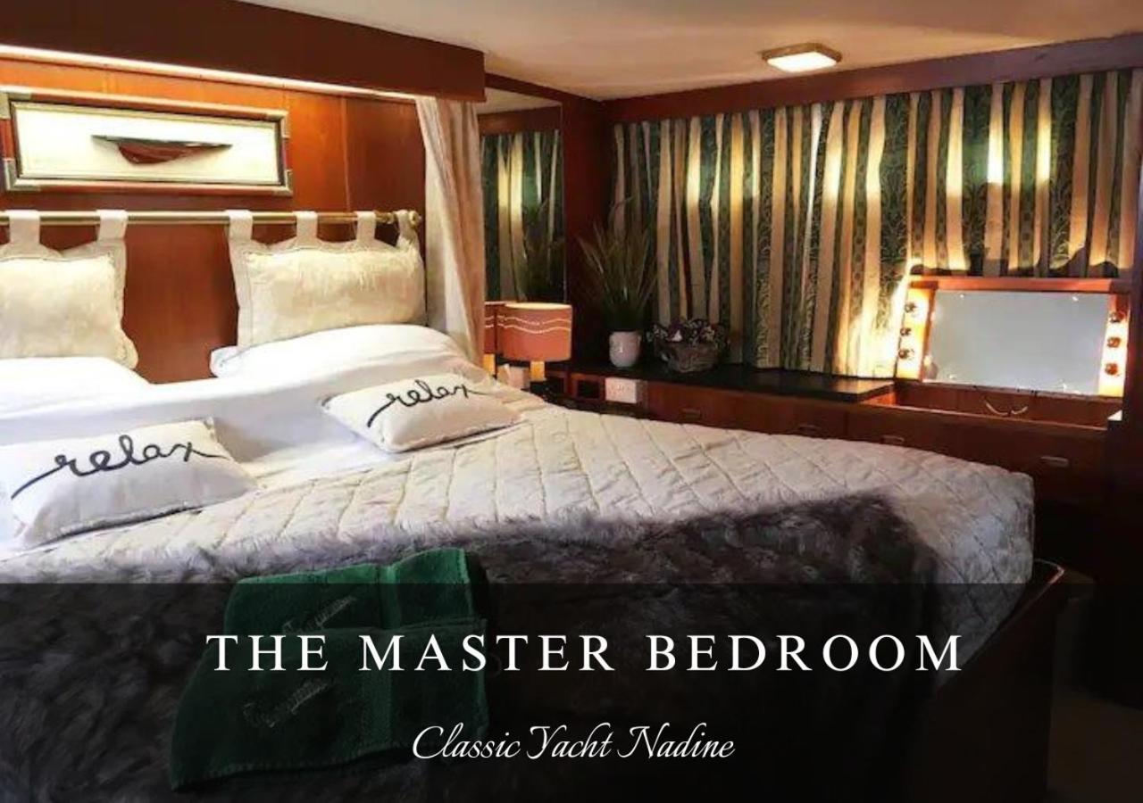 Classic Yacht Nadine In Poole Harbour, Dorset, With A Hot Tub Jacuzzi Exterior foto